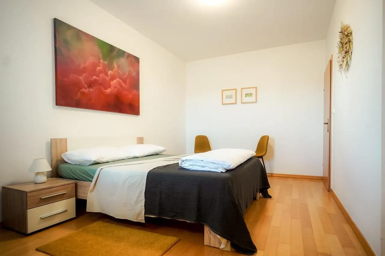 Apartment Rondo Pula Lovely And Sunny