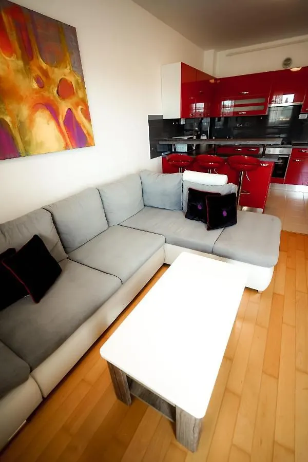 Apartment Rondo Pula Lovely And Sunny