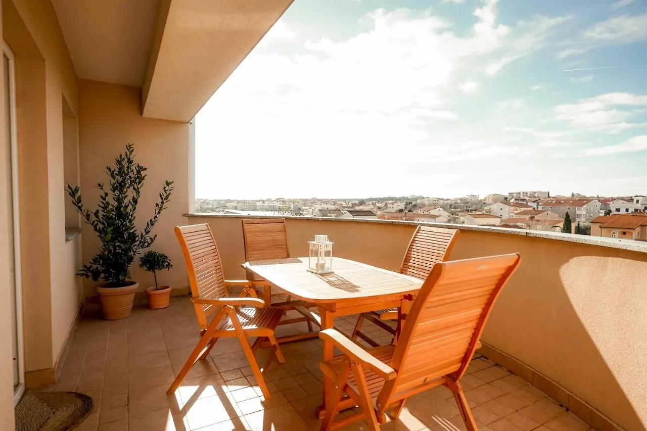 Apartment Rondo Pula Lovely And Sunny